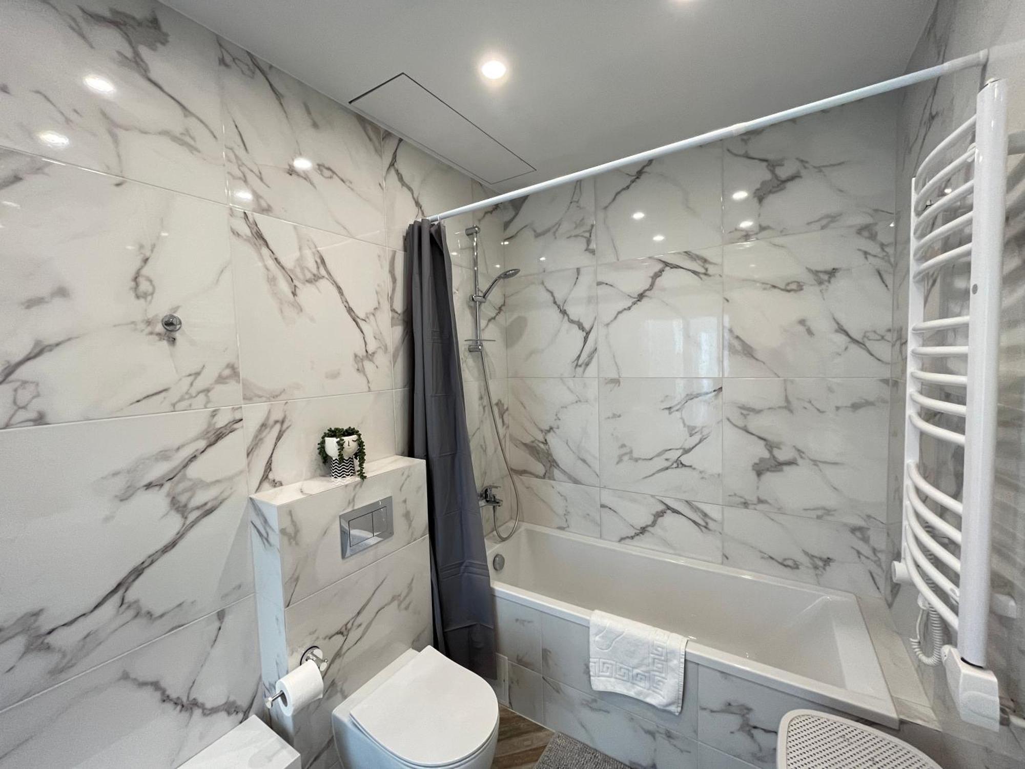 Cohost I New Basteja Life Apartments W-Garage Prkg & Self Check-In Vilnius Phòng bức ảnh